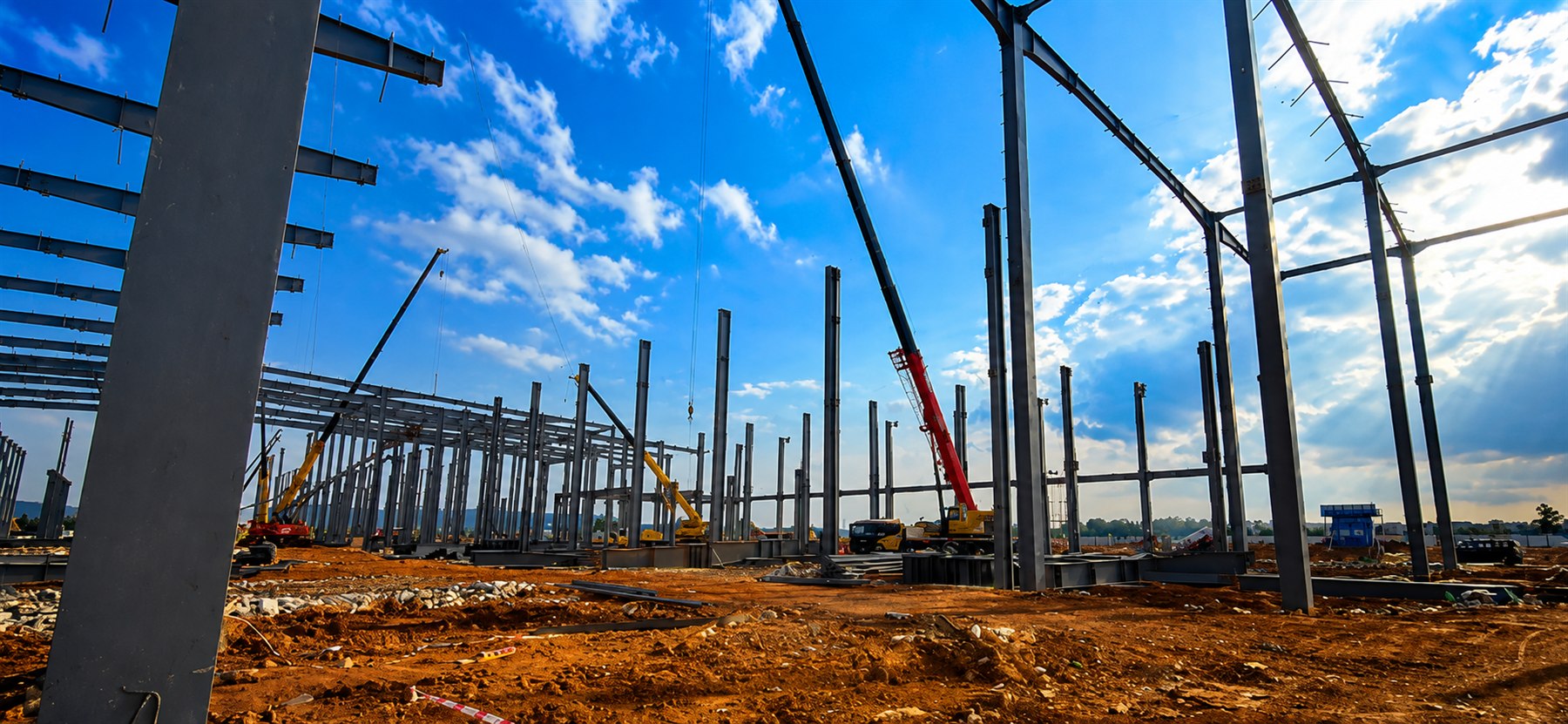 Industrial park heavy steel structure project installation