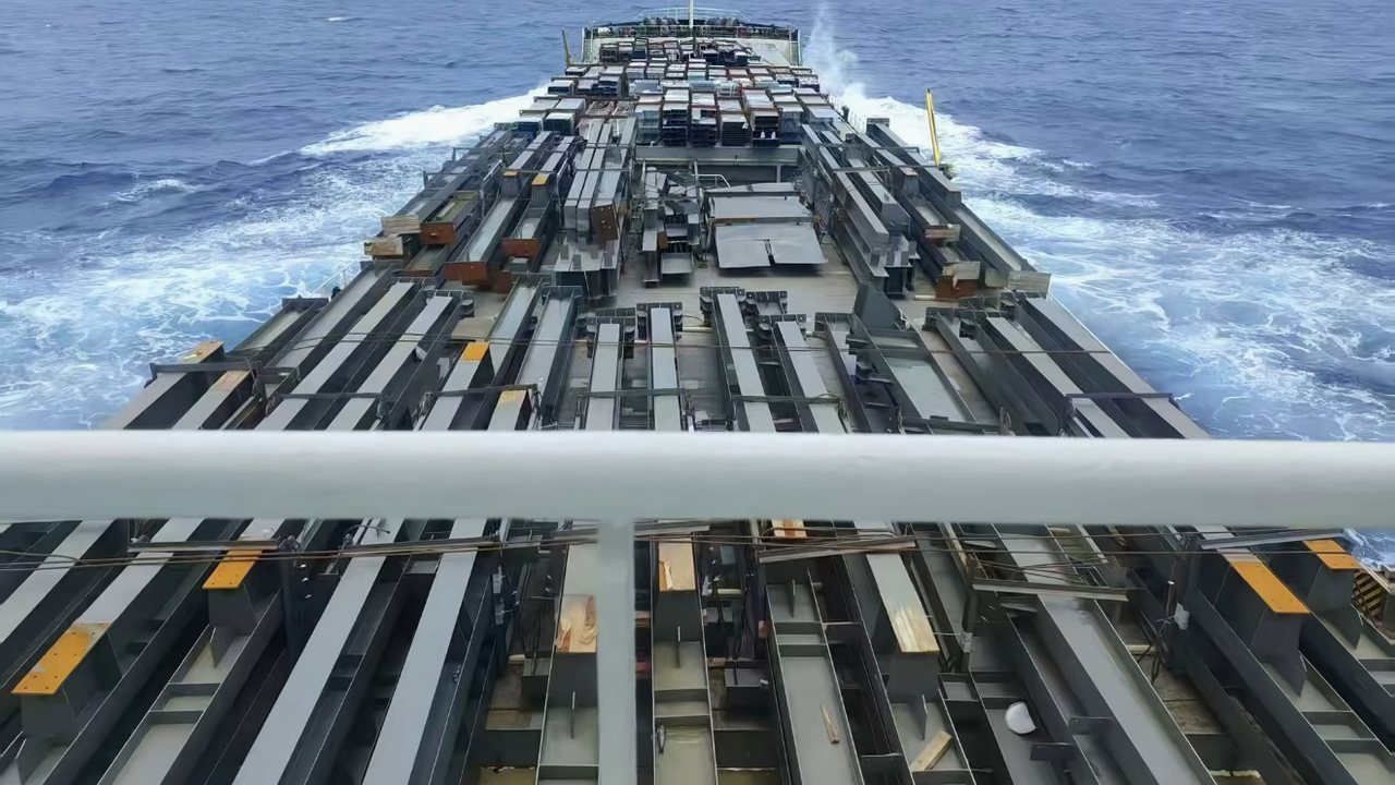Steel structure members loaded on a vessel for Dammam Port shipment planning
